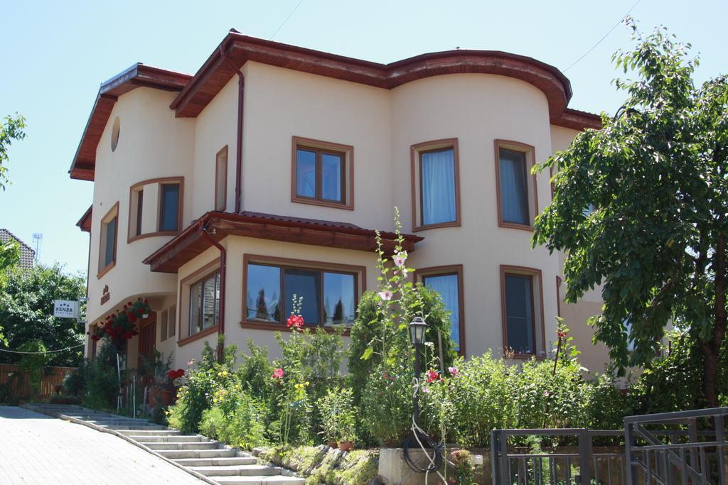 Târgu-Mureş Pensiunea Kenza מראה חיצוני תמונה